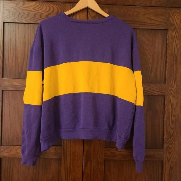 Vintage University of Washington Huskies Shirt Distressed Project Shirt - Picture 8 of 8